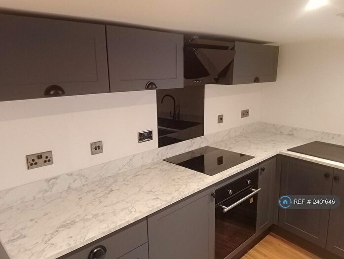 3 Bedroom Terraced House To Rent In High Cross Street, St. Austell, PL25