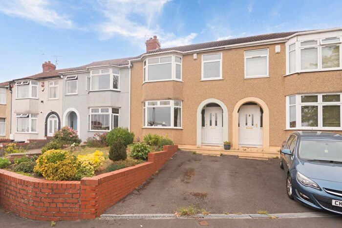 3 Bedroom Terraced House For Sale In Holmes Hill Road, Bristol, BS5