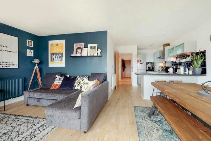 1 Bedroom Flat To Rent In Bounds Green Road, London, N11