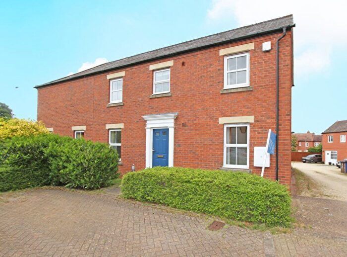 3 Bedroom Semi Detached House To Rent In Parsley Place, Banbury, Oxon, OX16