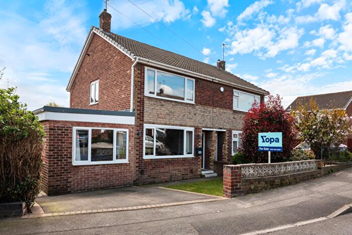 3 Bedroom Semi-Detached House For Sale In St. Andrews Walk, Brinsworth, Rotherham, S60