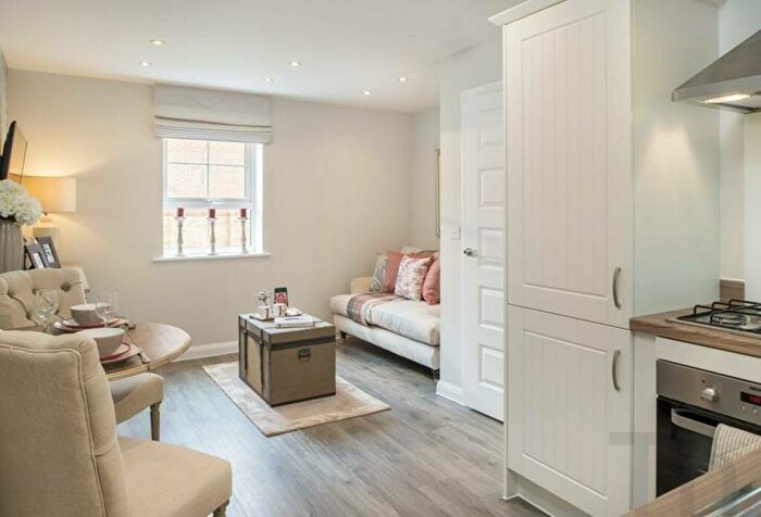 2 Bedroom Terraced House To Rent In East Cowes, Isle Of Wight, PO32