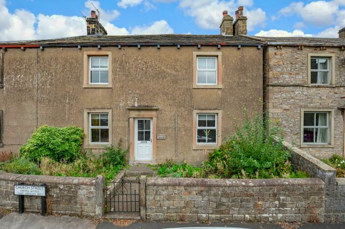 4 Bedroom Semi-Detached House For Sale In Church Street, Long Preston, Skipton, North Yorkshire, BD23