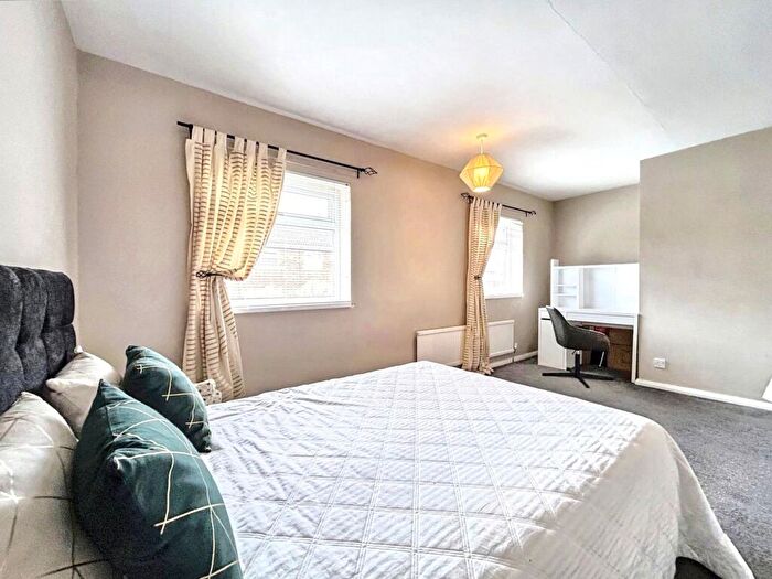 2 Bedroom Semi-Detached House For Sale In Hertford Place, Peterlee, Durham, SR8
