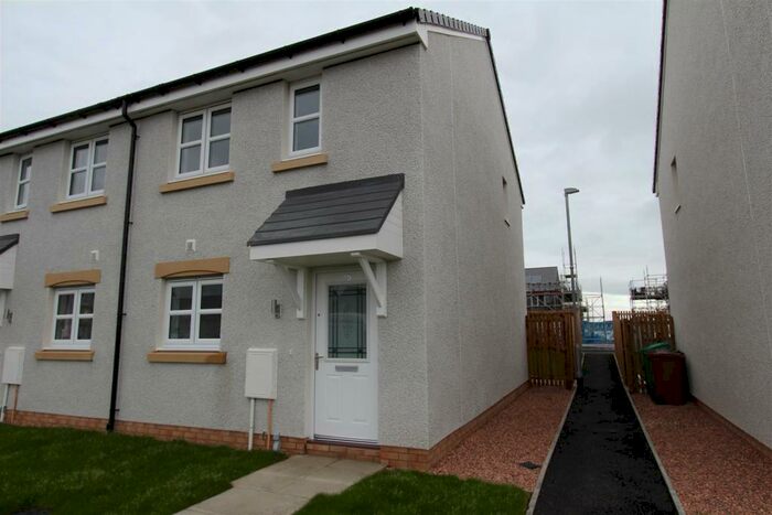 2 Bedroom End Of Terrace House To Rent In Dunnock Road, Dunfermline, KY11
