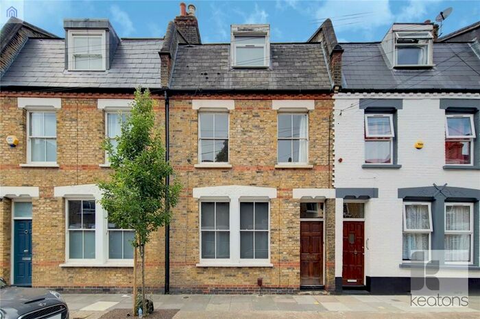 3 Bedroom Terraced House To Rent In Senrab Street, Stepney, London, E1