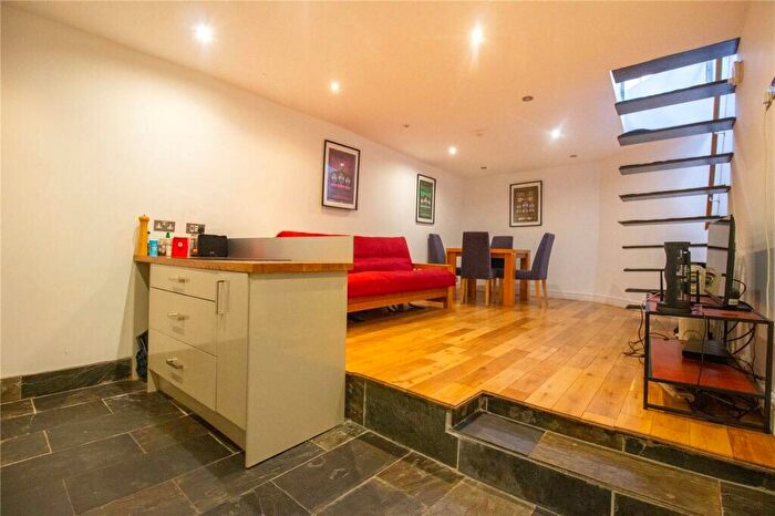 1 Bedroom End Of Terrace House For Sale In West Street, St. Philips, Bristol, Somerset, BS2