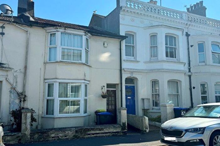 2 Bedroom Terraced House To Rent In Cobden Road, Worthing, BN11