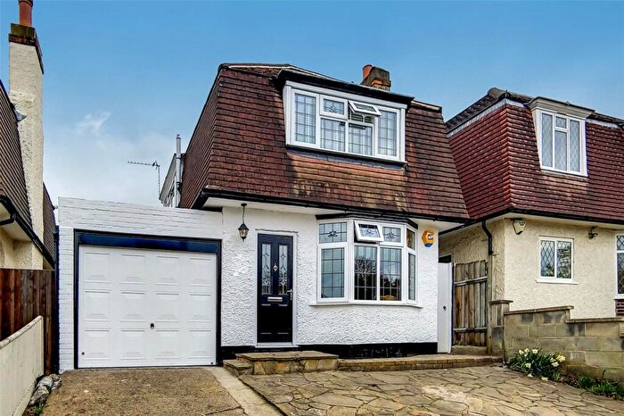 3 Bedroom Detached House To Rent In Surbiton Hill Park, Surbiton, KT5