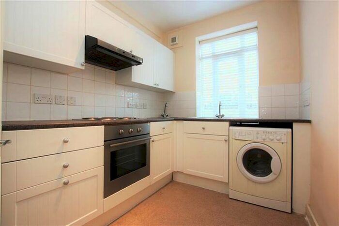 2 Bedroom Flat To Rent In Burnt Oak Broadway, Edgware, HA8