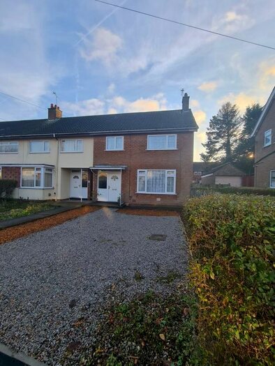 3 Bedroom End Of Terrace House To Rent In Ramsden Place, Cottingham HU16