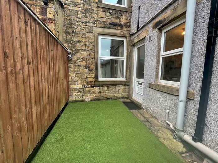 1 Bedroom Flat To Rent In New Road, Earby, Barnoldswick, BB18