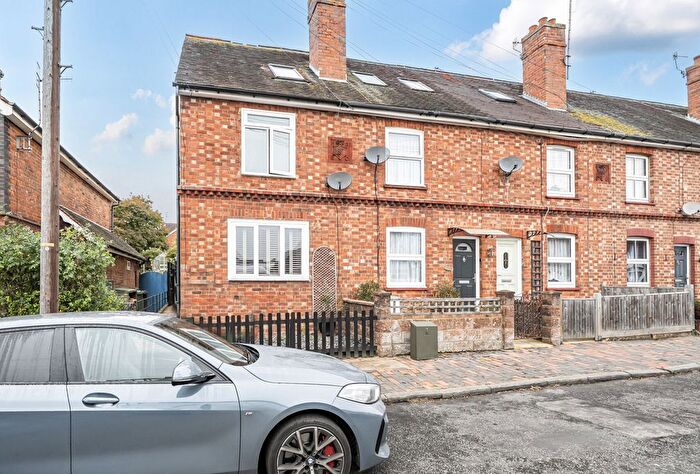 3 Bedroom End Terrace House For Sale In Gordon Road, Tunbridge Wells, Kent, TN4