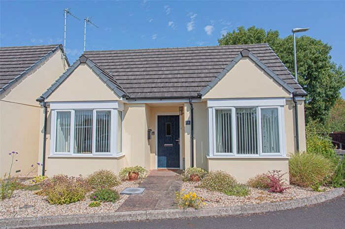 3 Bedroom Bungalow For Sale In Meadow Close, Somerton, Somerset, TA11