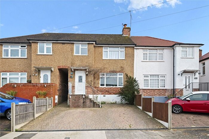 3 Bedroom Terraced House For Sale In Glenhurst Avenue, Ruislip, HA4