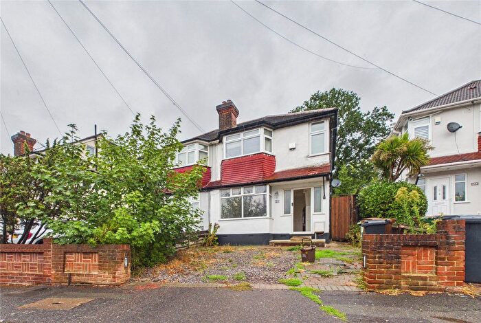 3 Bedroom Semi Detached House To Rent In Harold Road, Chingford, E4