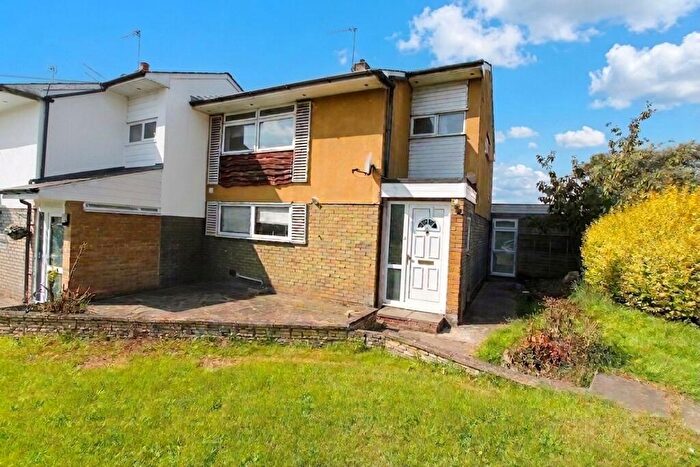 6 Bedroom End Of Terrace House To Rent In Otter Gardens, Hatfield, AL10