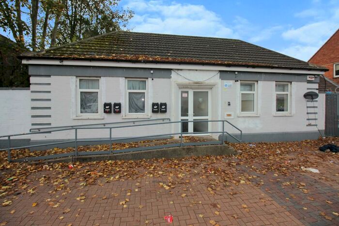 2 Bedroom Flat To Rent In Second Avenue, Grimsby, DN33