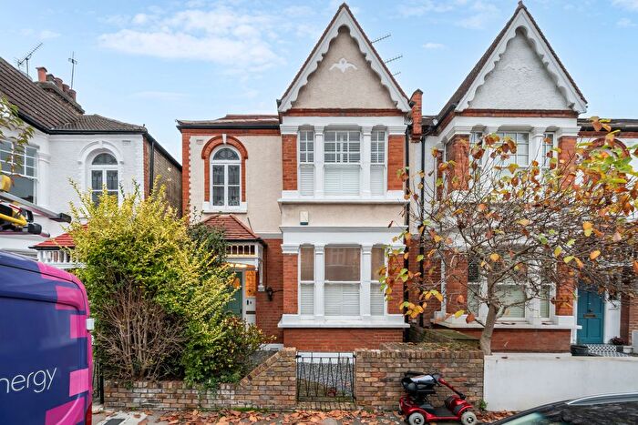 5 Bedroom Semi-Detached House To Rent In Elmwood Road, Grove Park, W4