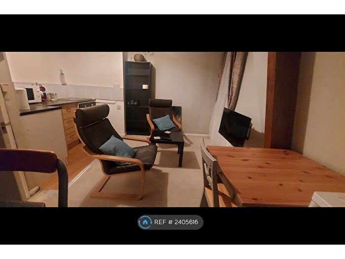 1 Bedroom Flat To Rent In Astley, Manchester, M29