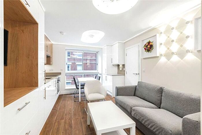 1 Bedroom Flat To Rent In Fitzroy Mews, London, W1T