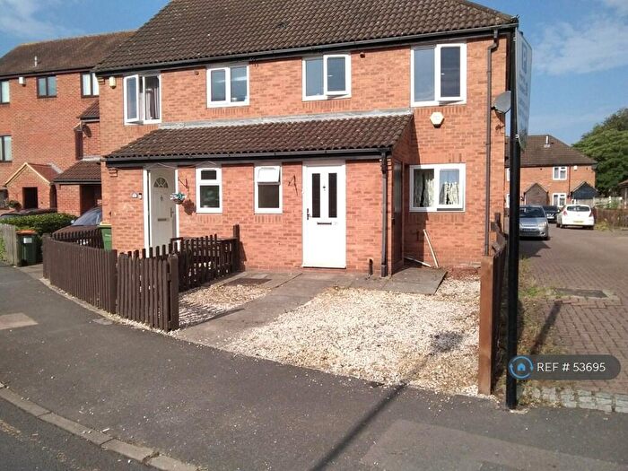 3 Bedroom Semi-Detached House To Rent In Linton Gardens, London, E6