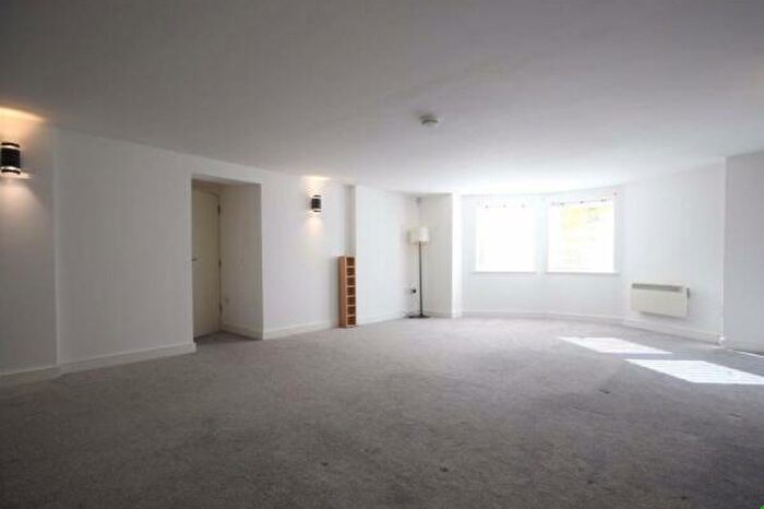 1 Bedroom Apartment To Rent In Croxteth Road, L8