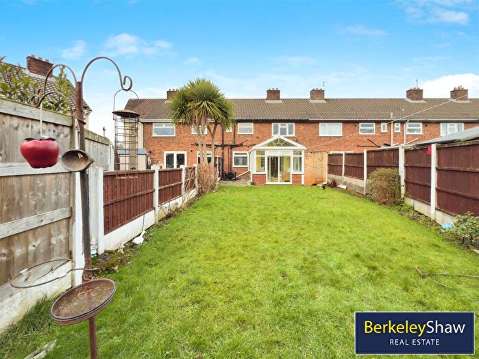 3 Bedroom Semi Detached House For Sale In Chesterfield Road, Crosby, Liverpool, L23