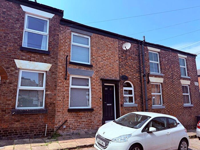 2 Bedroom Terraced House To Rent In Brock St, Macclesfield, SK10