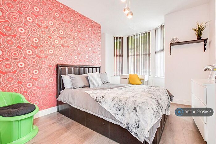 7 Bedroom End Of Terrace House To Rent In Riga Road, Manchester, M14