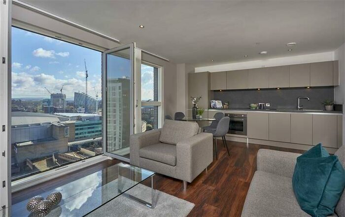 2 Bedroom Apartment To Rent In Greengate Salford, M3