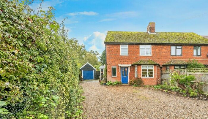 3 Bedroom Semi-Detached House For Sale In Cawston Road, Reepham, Norwich, NR10