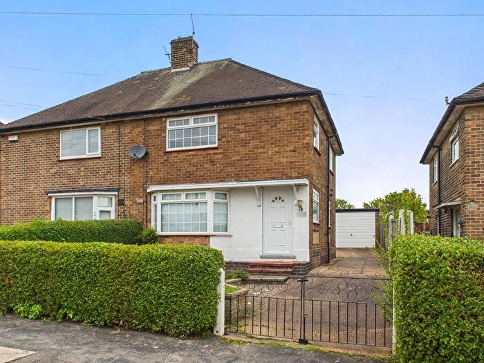 3 Bedroom Semi-Detached House For Sale In Greenwood Road, Nottingham, NG3