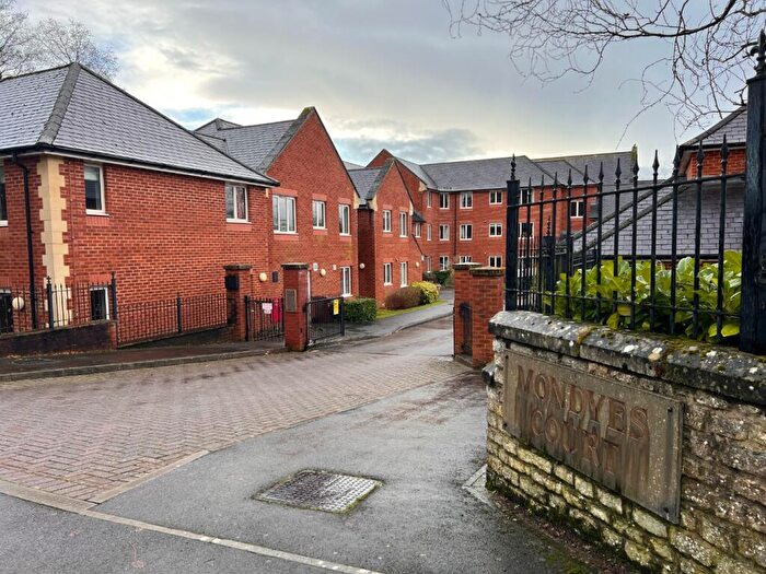 1 Bedroom Apartment For Sale In Mondyes Court, Milton Lane, Wells, Somerset, BA5