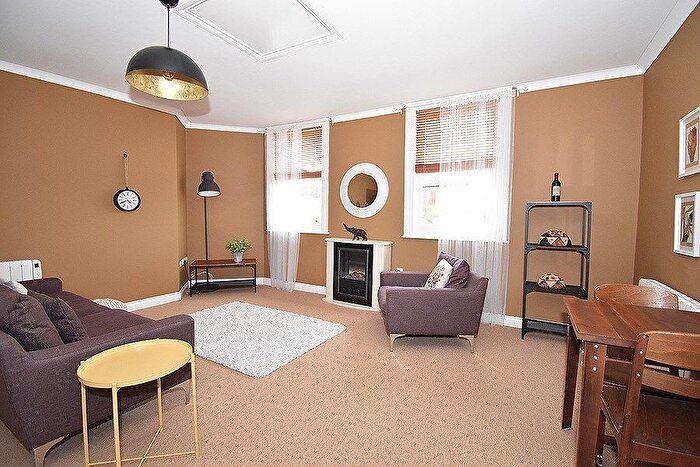 2 Bedroom Flat To Rent In Northernhay Street, Exeter, EX4