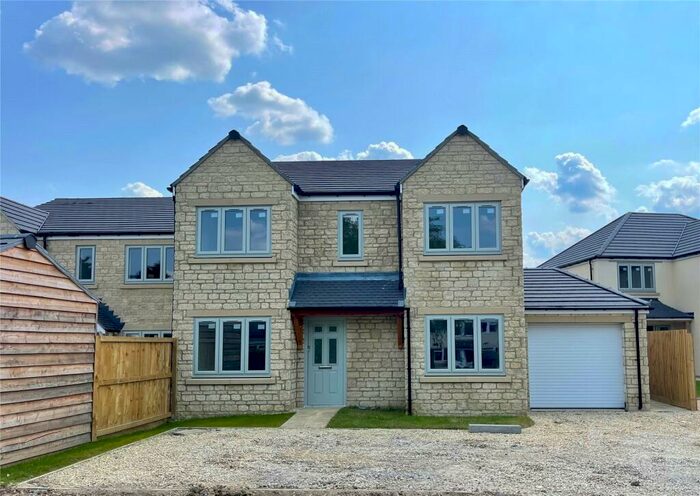 4 Bedroom Detached House For Sale In Lindum House, Causeway End, Brinkworth, SN15