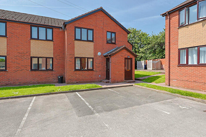 1 Bedroom Flat For Sale In Baycliff Drive, Brampton, Chesterfield, S40