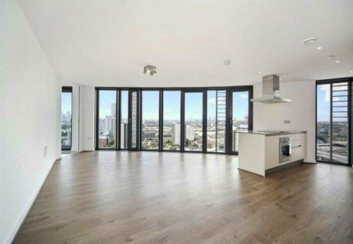 2 Bedroom Apartment To Rent In Unex Tower Station Street, E15