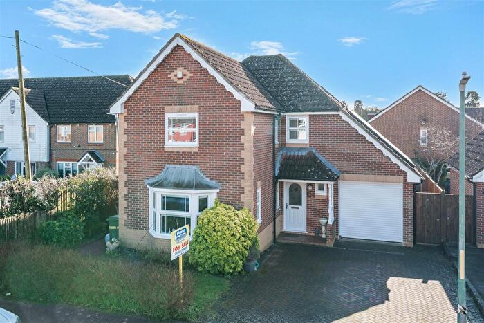 4 Bedroom Detached House For Sale In Melford Drive, Maidstone, ME16