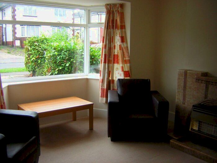2 Bedroom House To Rent In Reservoir Road, B29