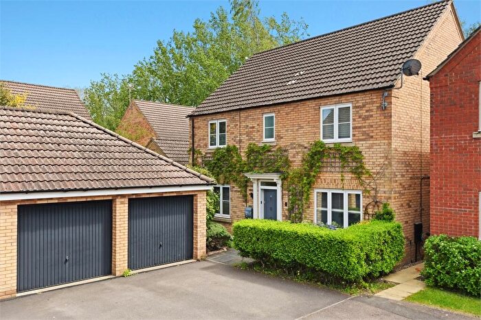 4 Bedroom Detached House For Sale In Itter Lane, Calvert Green, Buckinghamshire., MK18