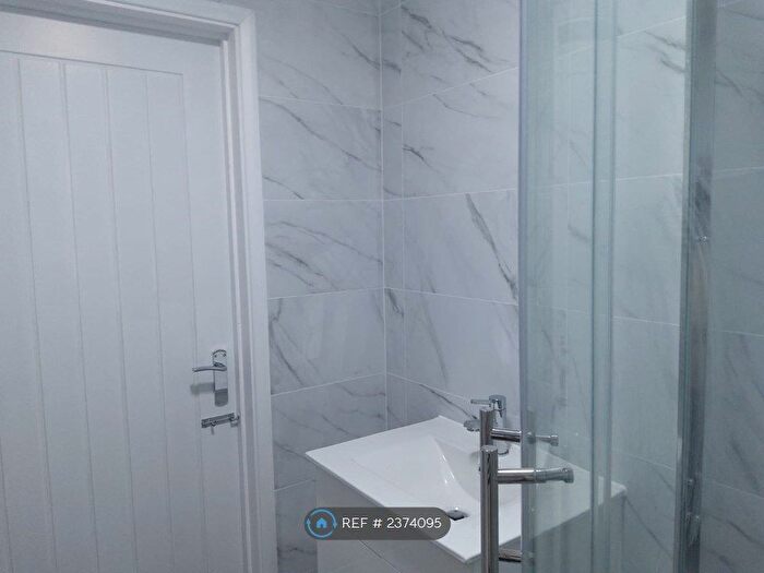 5 Bedroom Semi-Detached House To Rent In Eastbrooks, Pitsea, Basildon, SS13