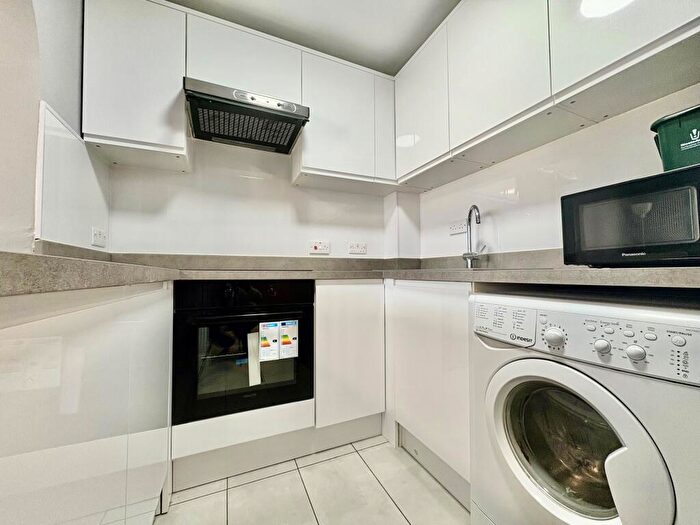 1 Bedroom Maisonette To Rent In Briardale, Ware, SG12