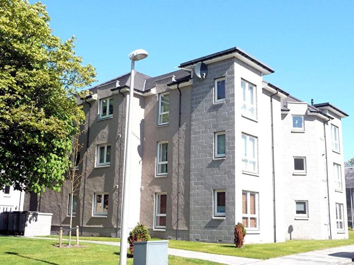 2 Bedroom Flat To Rent In Frater Place, Aberdeen, AB24