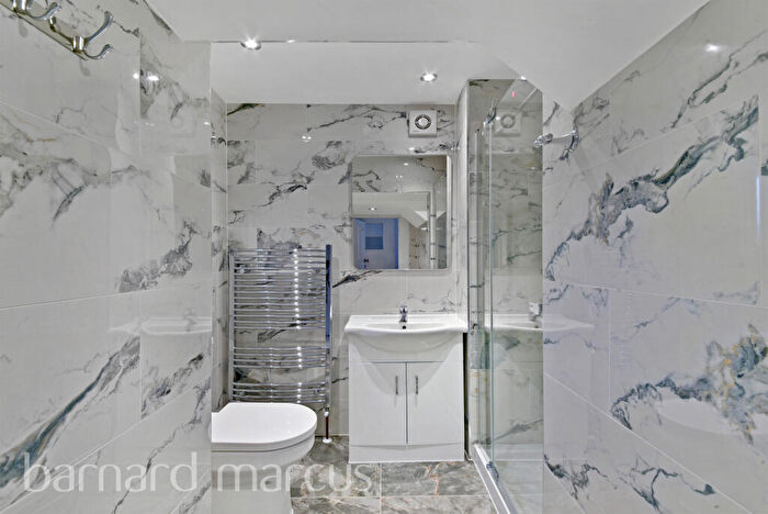 4 Bedroom House To Rent In Princes Avenue, Surbiton, KT6