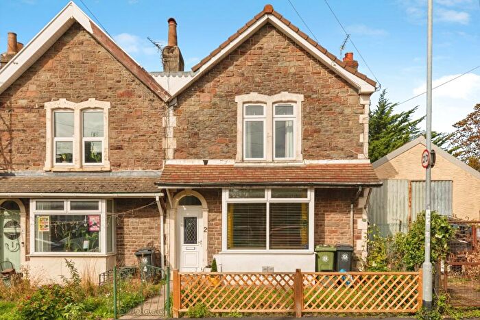 3 Bedroom End Of Terrace House For Sale In Mayfield Park North, Bristol, BS16