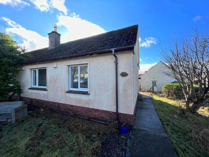 1 Bedroom Semi-Detached Bungalow For Sale In Plasterfield, Stornoway, HS2