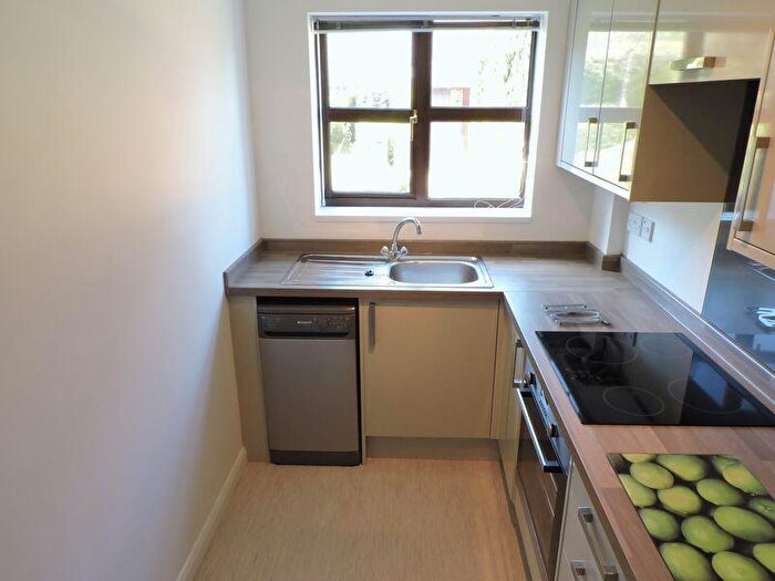 1 Bedroom Flat To Rent In Binfields Close, Basingstoke, RG24