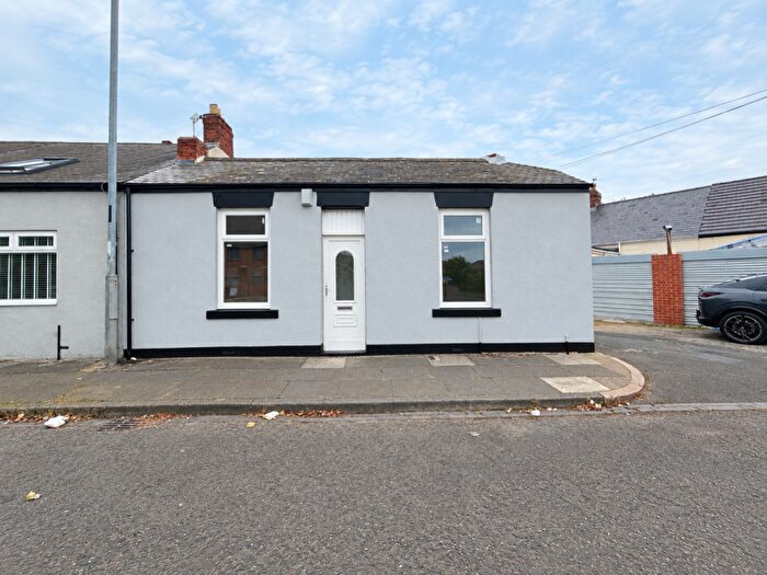 2 Bedroom Cottage For Sale In Neville Road, Sunderland, SR4