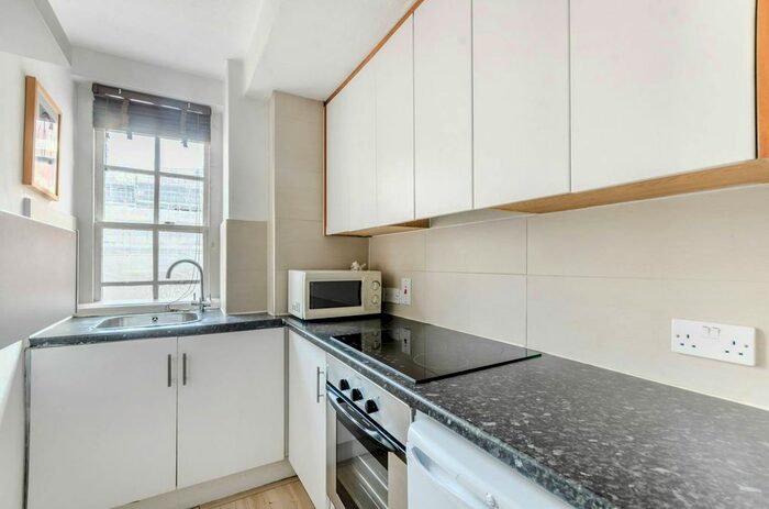 Studio To Rent In Kendal Street, Hyde Park Estate, London, W2